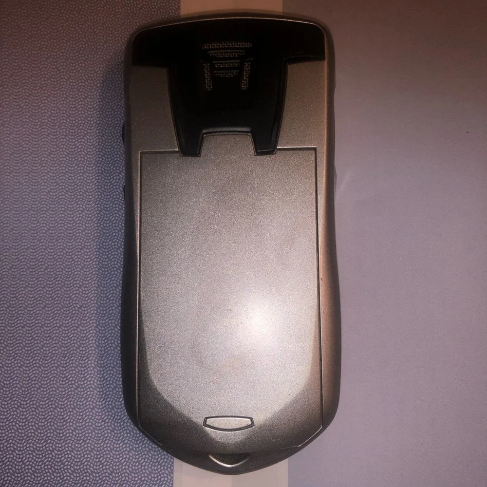BlackBerry 7105t Gray/Silver T-Mobile Cell Phone Original w Holder Case